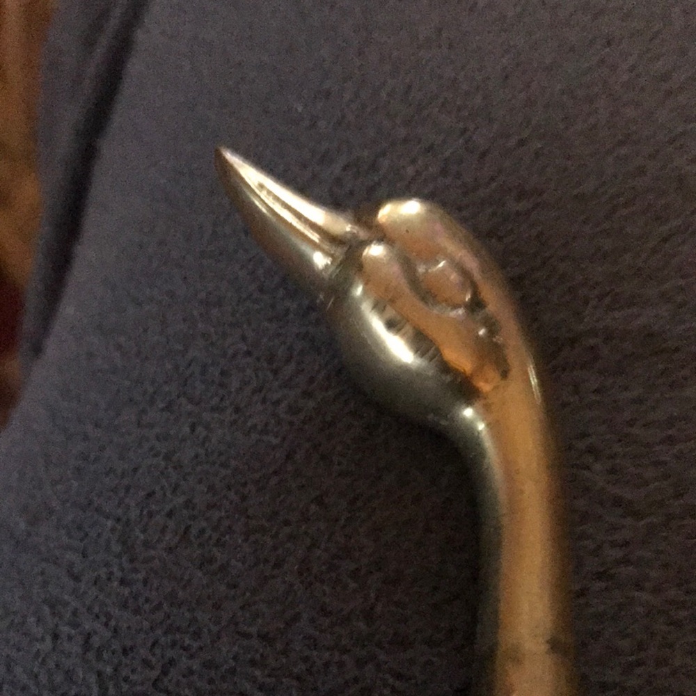 Vintage Elegant Brass Swan Figure - Picture 3 of 3